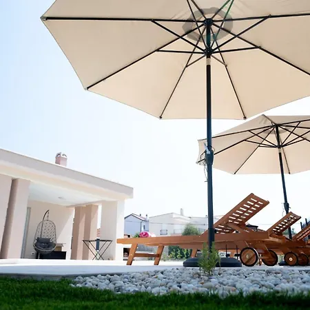 Majori וילה זאדאר